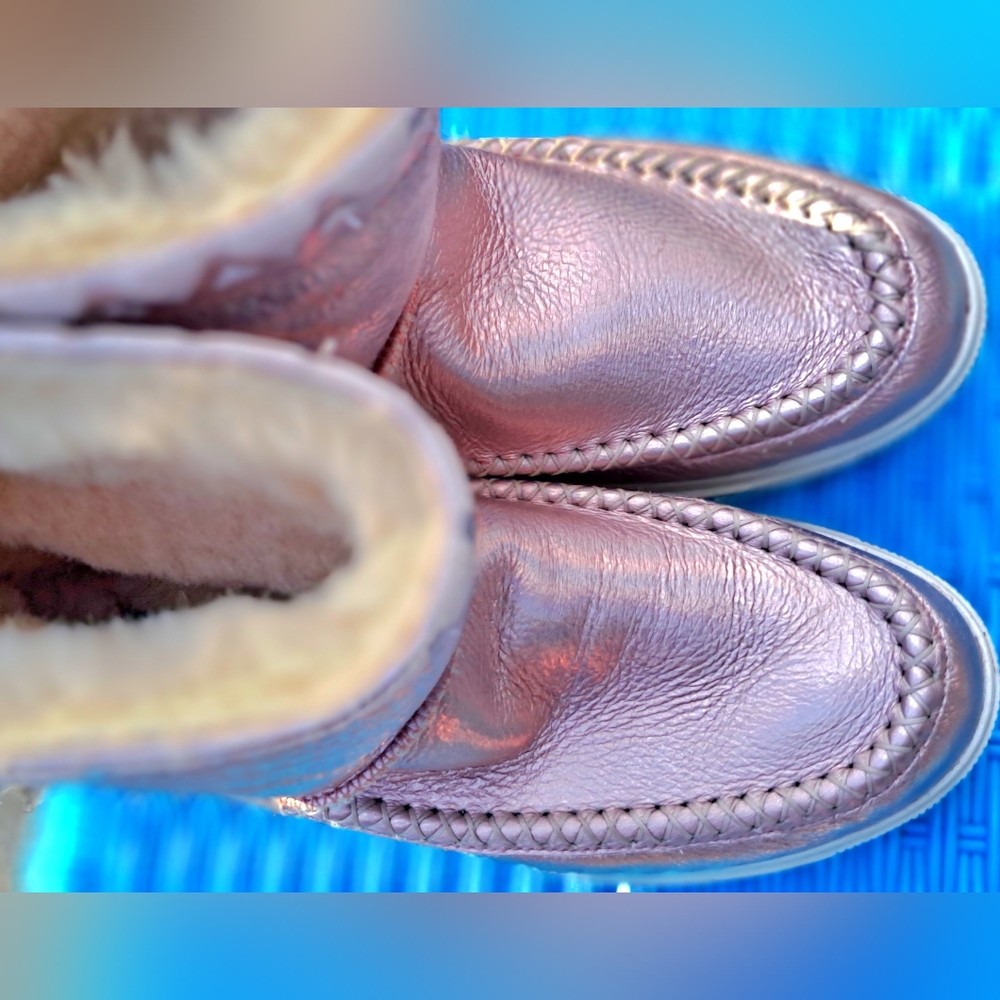 Pink Manitobah Mukluk Boots Size 10 - Picture 3 of 11